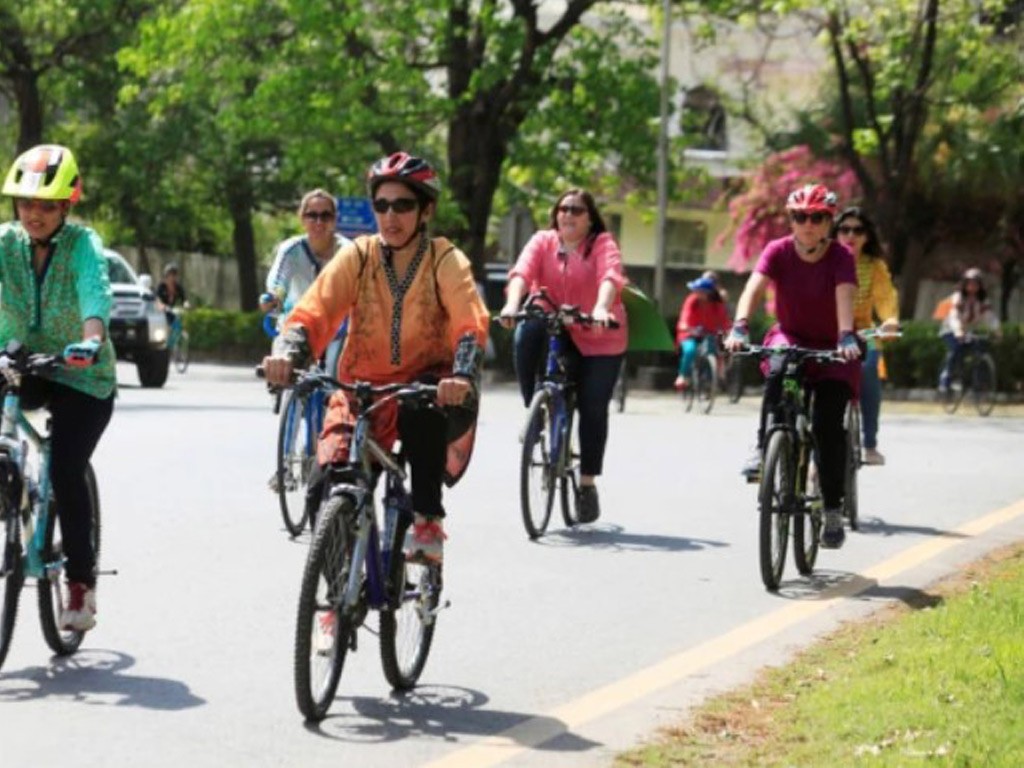 The role of gender in urban mobility: women right’s to the city 7